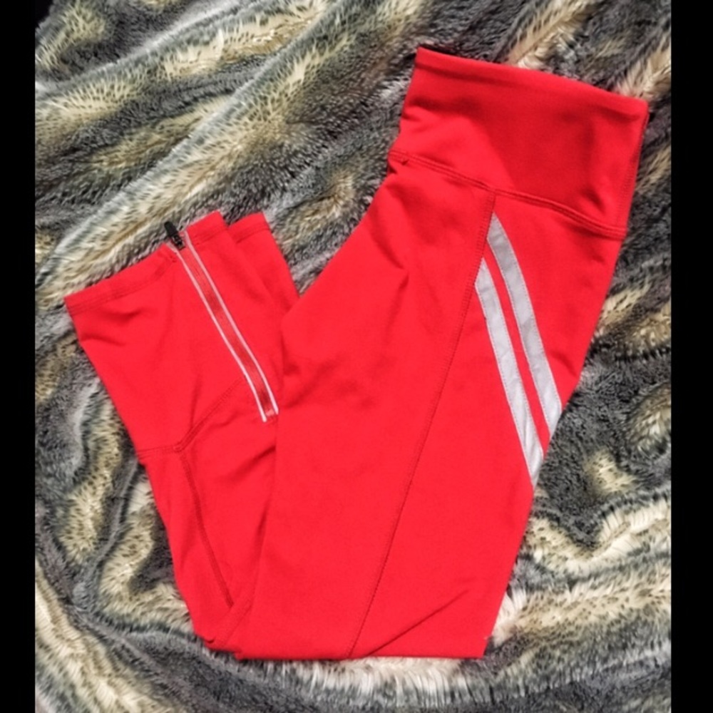 Fabletics Aria Capri Powerhold